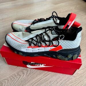 Nike React iSpA Trainers